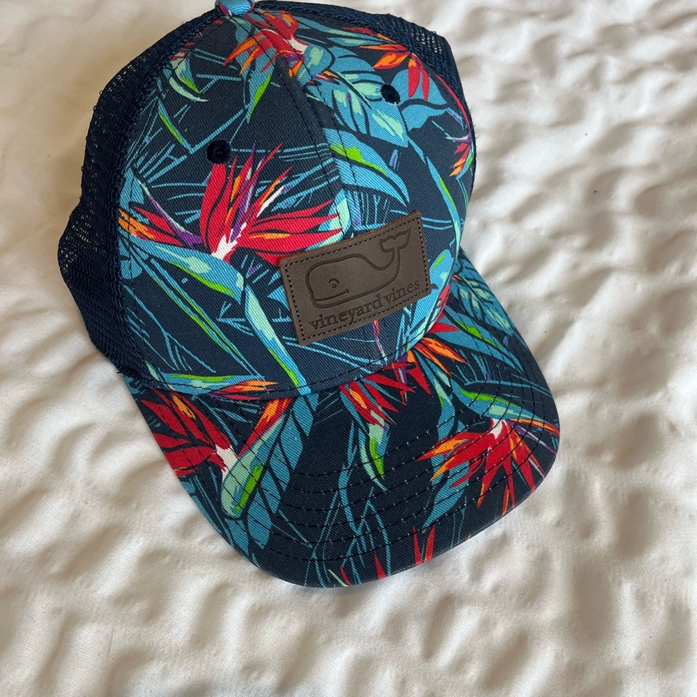 NWOT - Vineyard Vines Tropical Print Cap - Picture 4 of 4